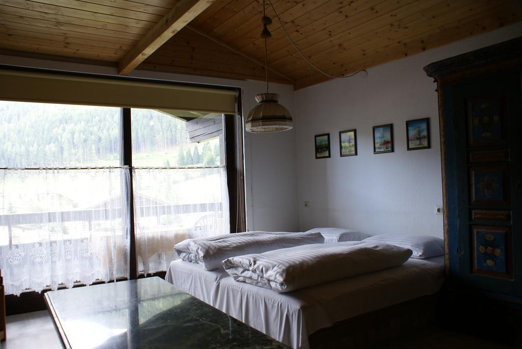 Appartement Haus Schuschnig à Bad Kleinkirchheim Chambre photo